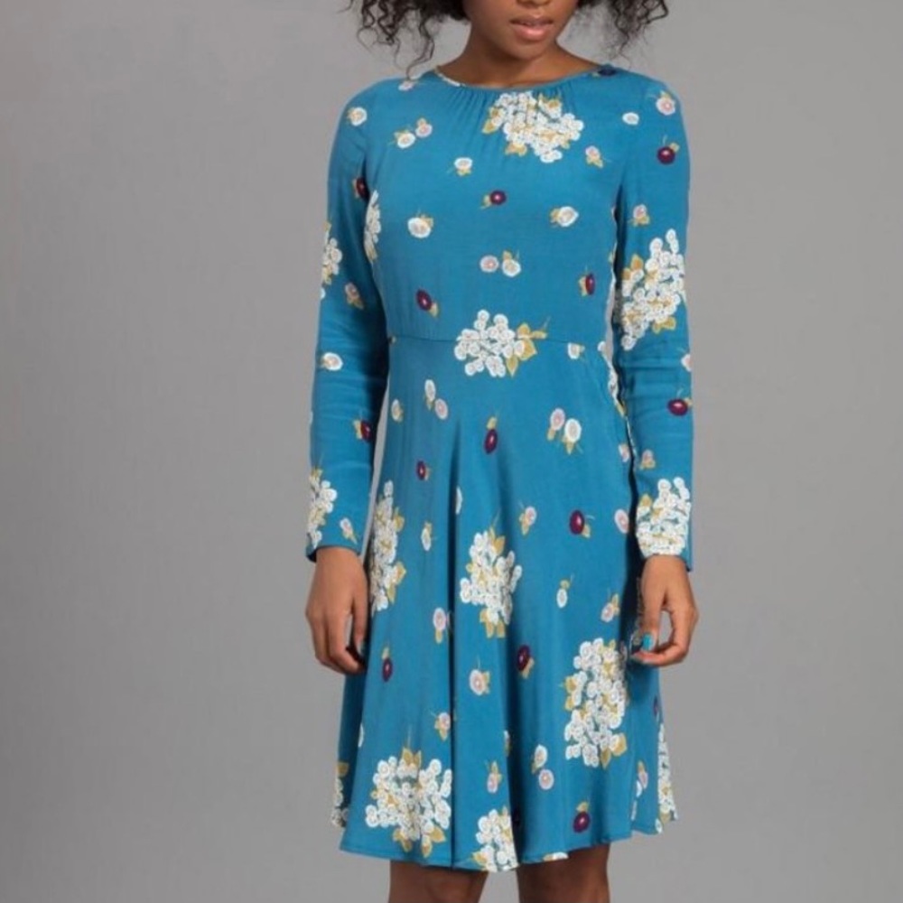 Emily and Fin - Elinor Blue Floral Dress SZ- M